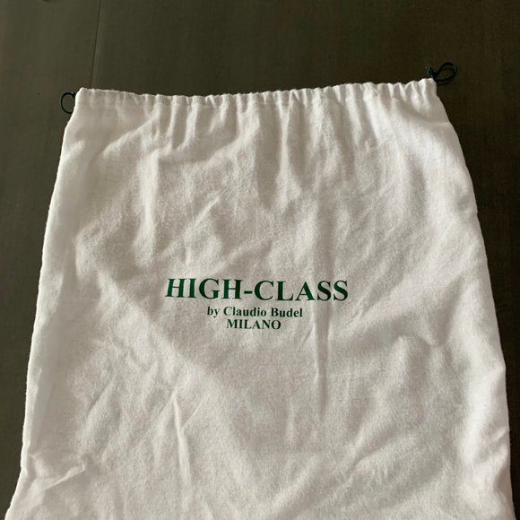 High Class Backpack - Picture 2 of 7